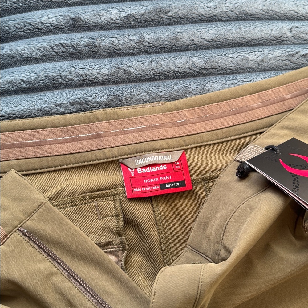 Unconditional Men's Khaki Cargo Pants